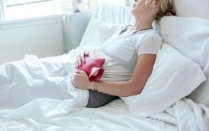 Comment soutenir la santé hormonale des femmes souffrant de fatigue post-virale ?